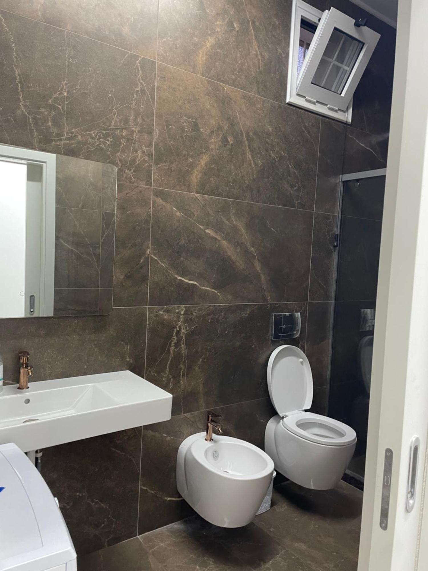 Gold Apartament Vlore Ngoại thất bức ảnh